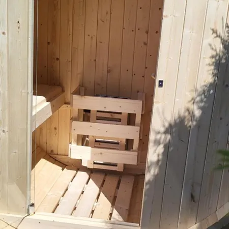 La Petite Maison Horlogere Jacuzzi & Sauna Tatil Evi